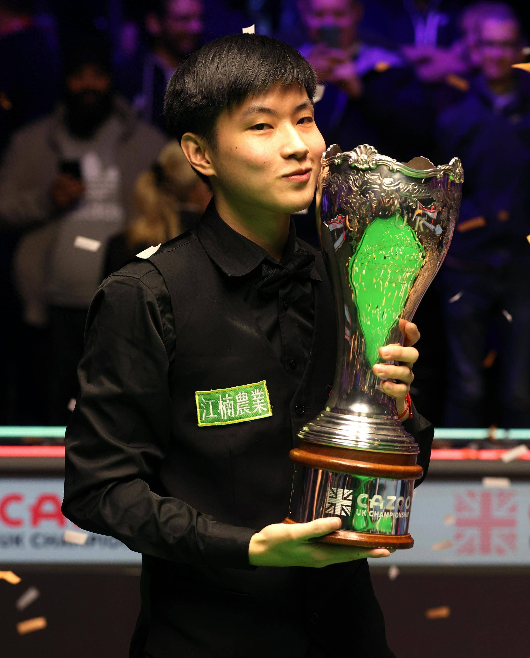 的突破与传 的突破与传