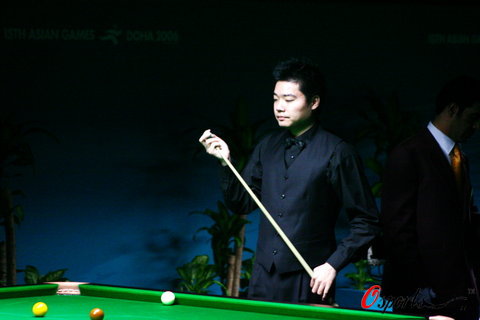 罗马尼亚与 罗马尼亚与