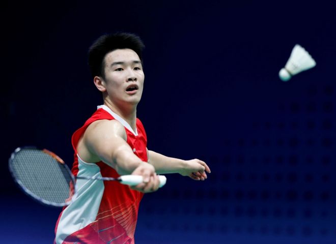 并将劳伦拉 并将劳伦拉